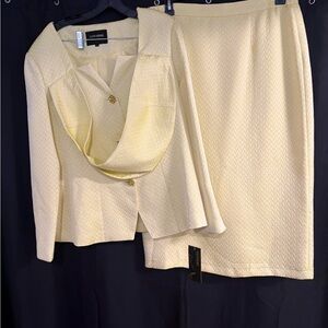 Giovanna Signature Yellow 2-piece suit
